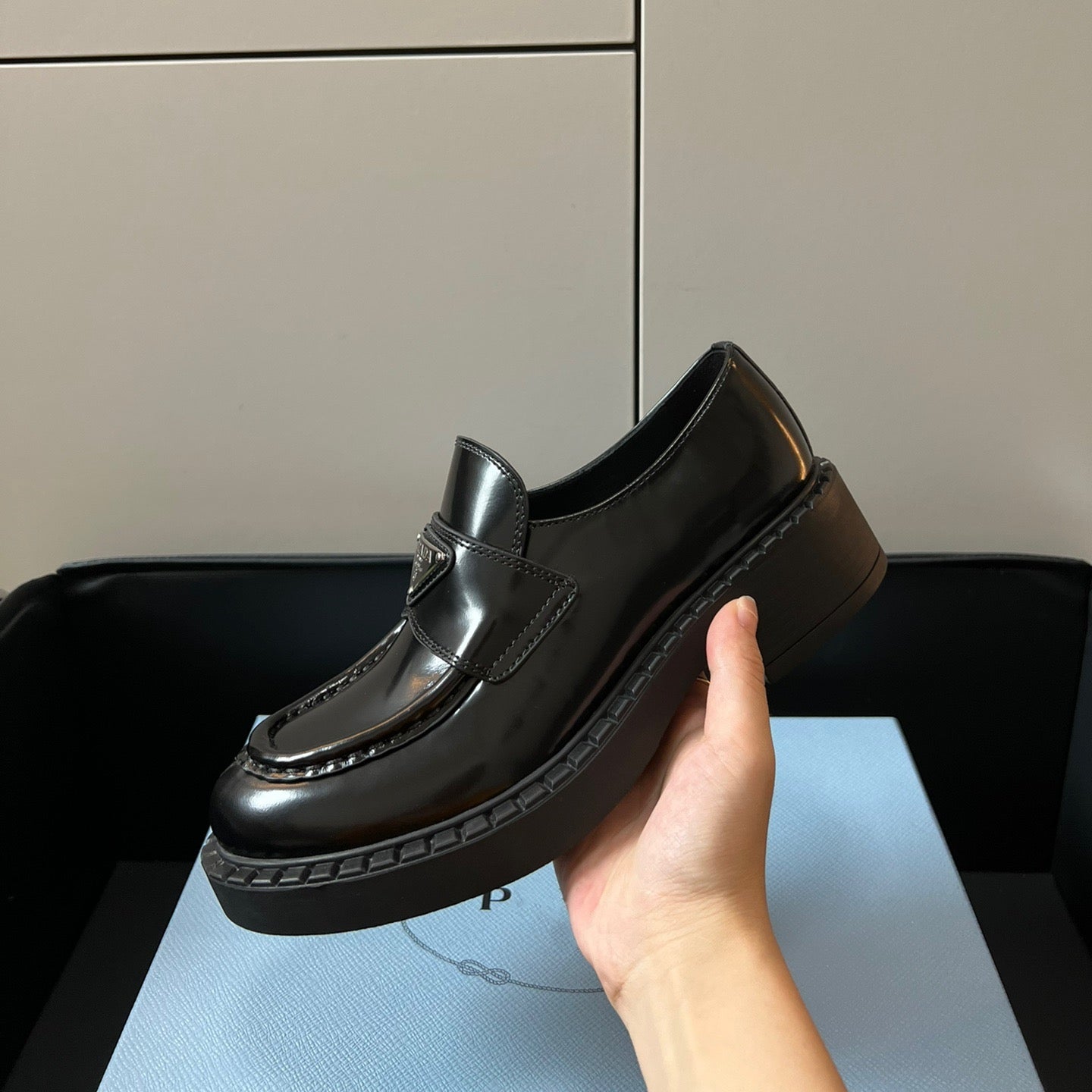 Top version of the P family triangle logo loafers women's spring and summer new British college style slip-on leather platform bag shoes