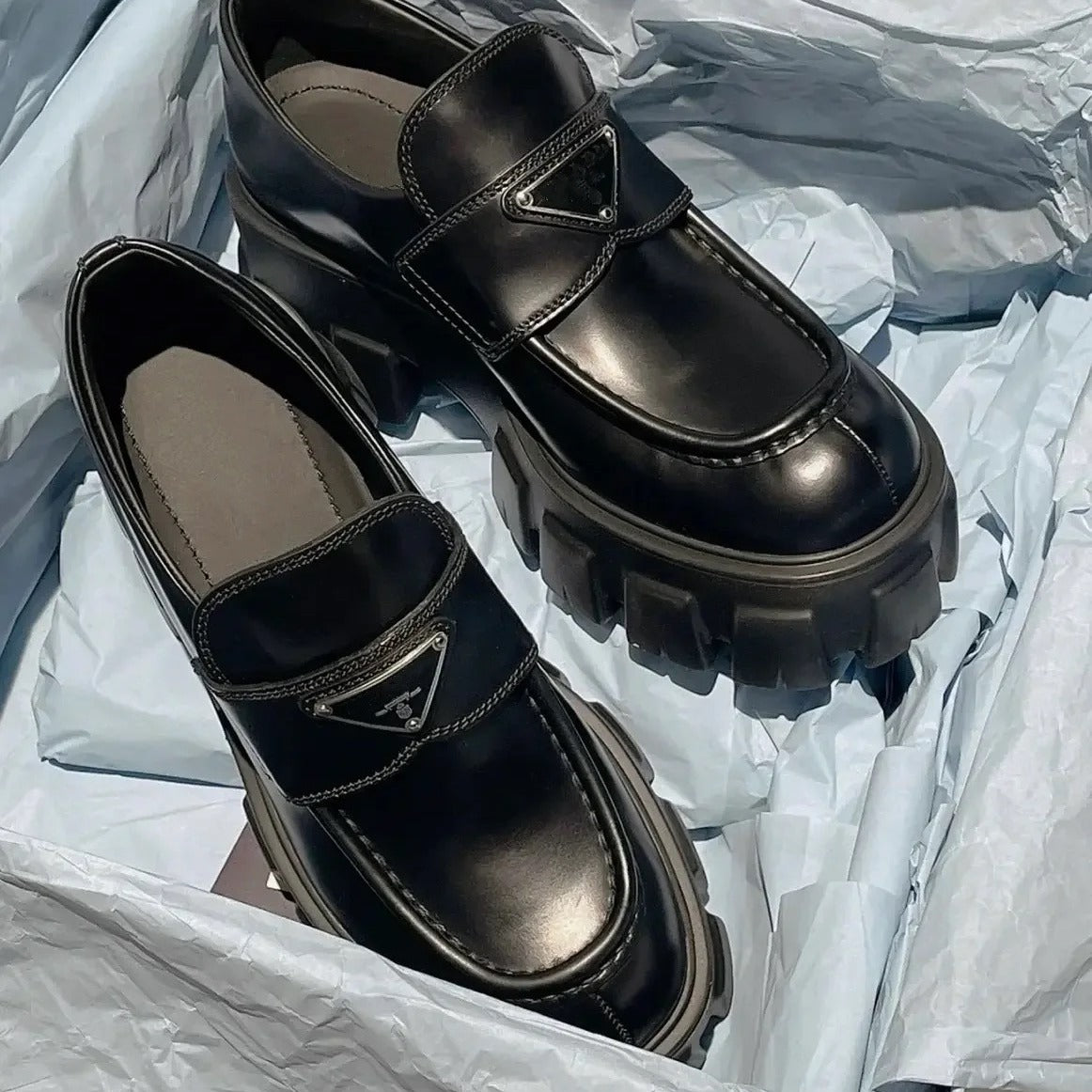 Top version of the P family triangle logo loafers women's spring and summer new British college style slip-on leather platform bag shoes