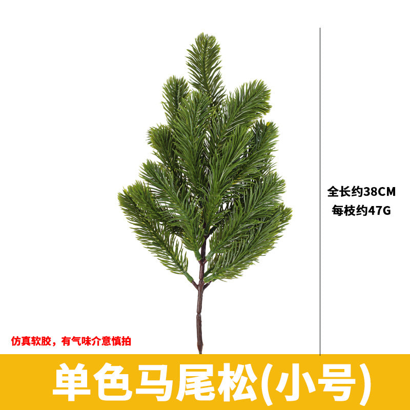 Christmas creative gifts bouquets, red shoes, vases, Christmas boots, sequins, fruit Nobe pine cuttings, holiday gifts