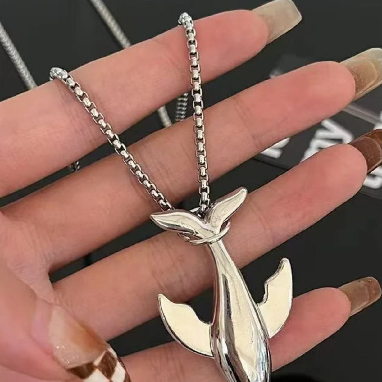 European and American trends ins cool style sweater chain fashion simple men's women's pendant small whale necklace jewelry