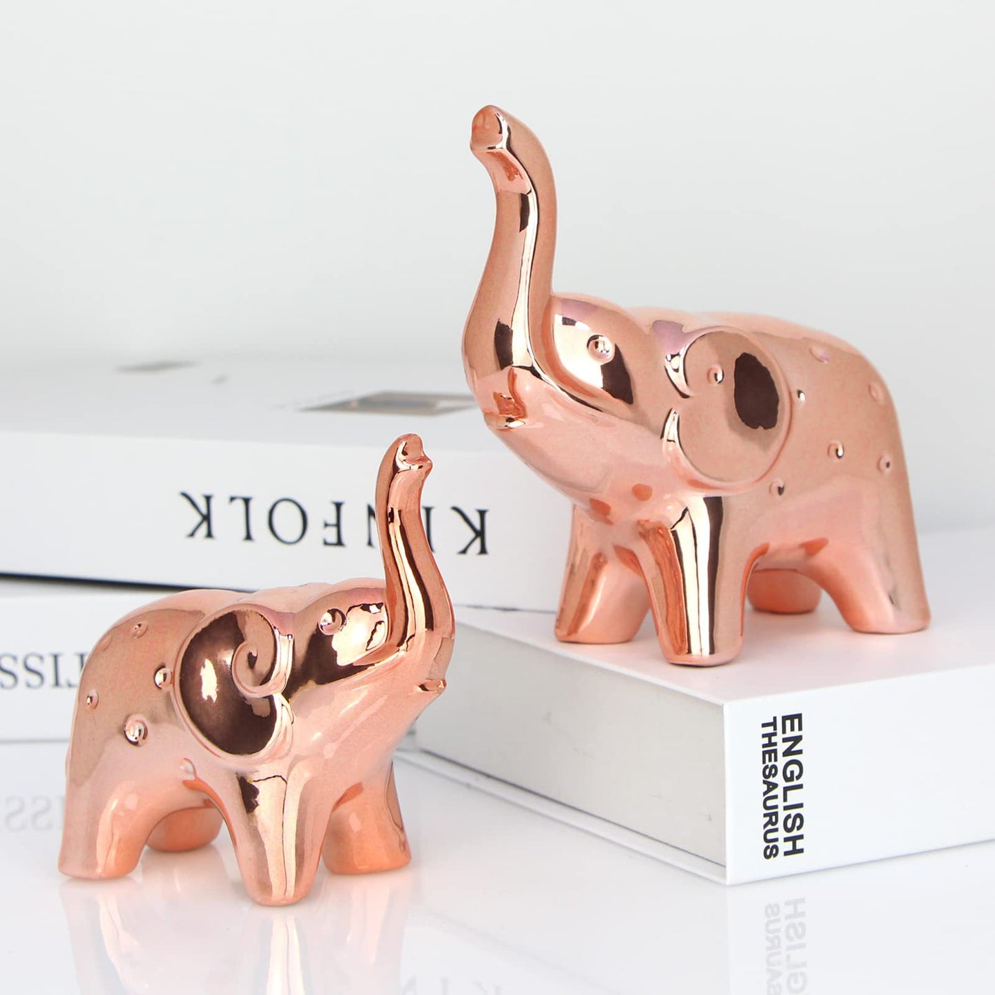 Cross-border modern silver elephant ceramic statue for living room, office, desktop bookshelf, TV cabinet, home decoration ornament