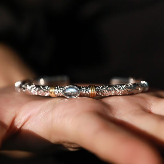 Gold and silver contrasting gray moonlight arabesque pattern open bracelet women's niche design sense fashion high-end cold wind bracelet
