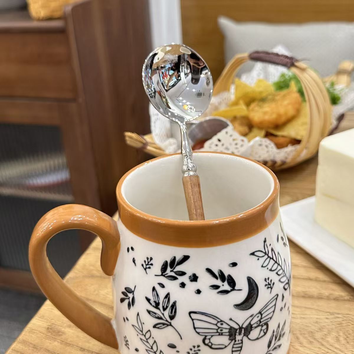 Cross-border imitation rosewood round spoon, stainless steel spoon, long-handled round-headed spoon, household rice spoon, spoon, spoon, spoon, dessert spoon