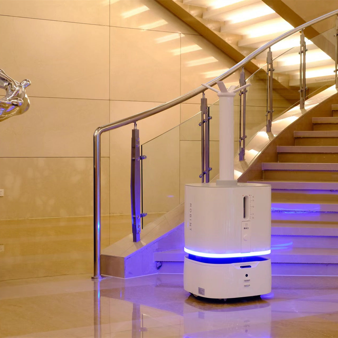 Lobid XE sprays hospitals, hotels, shopping malls, office buildings, government exhibition halls, autonomous patrols, spray disinfection robots