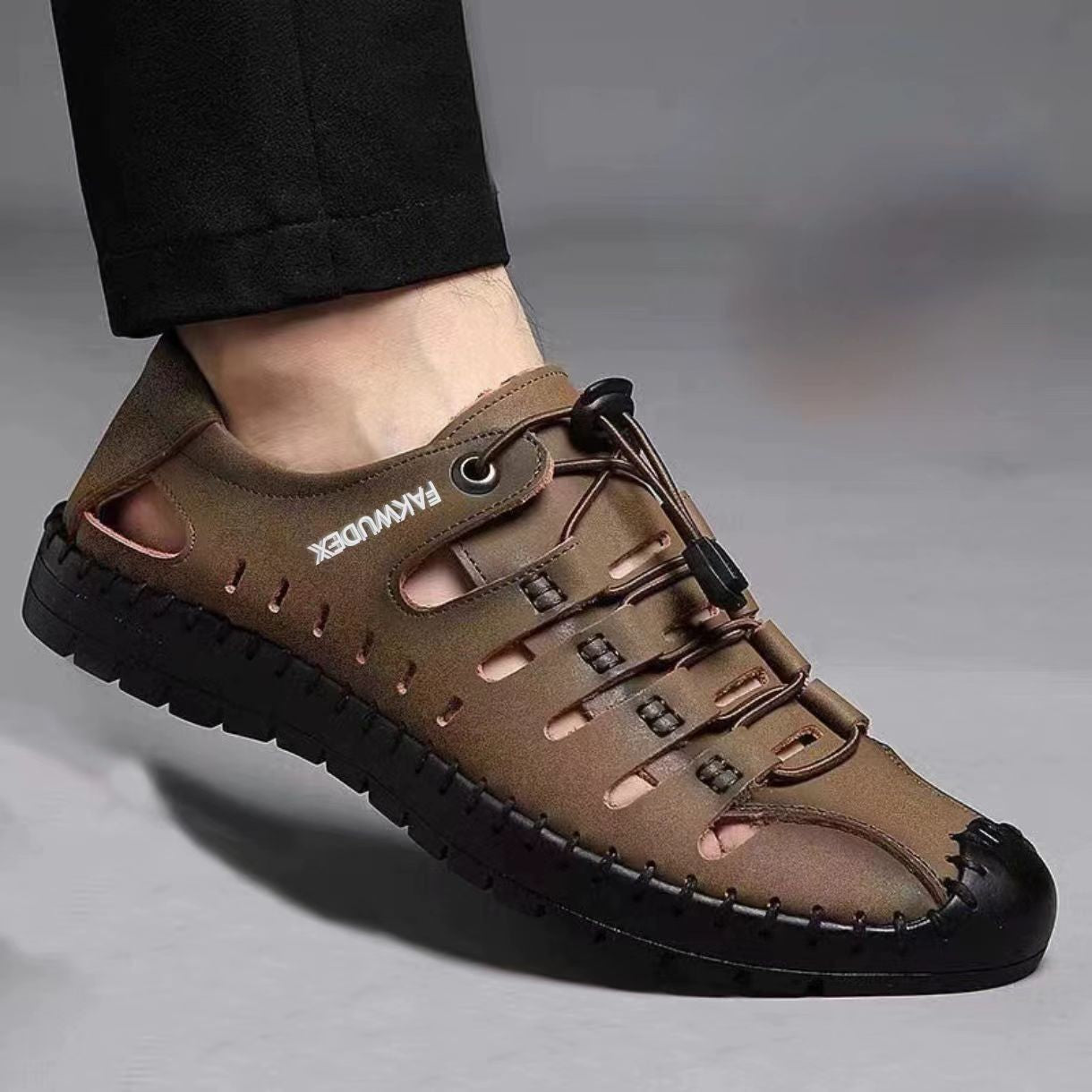 Foreign trade cross-border 2025 summer new men's sandals, hole shoes, beach outdoor leather shoes, men's soft-soled breathable casual shoes