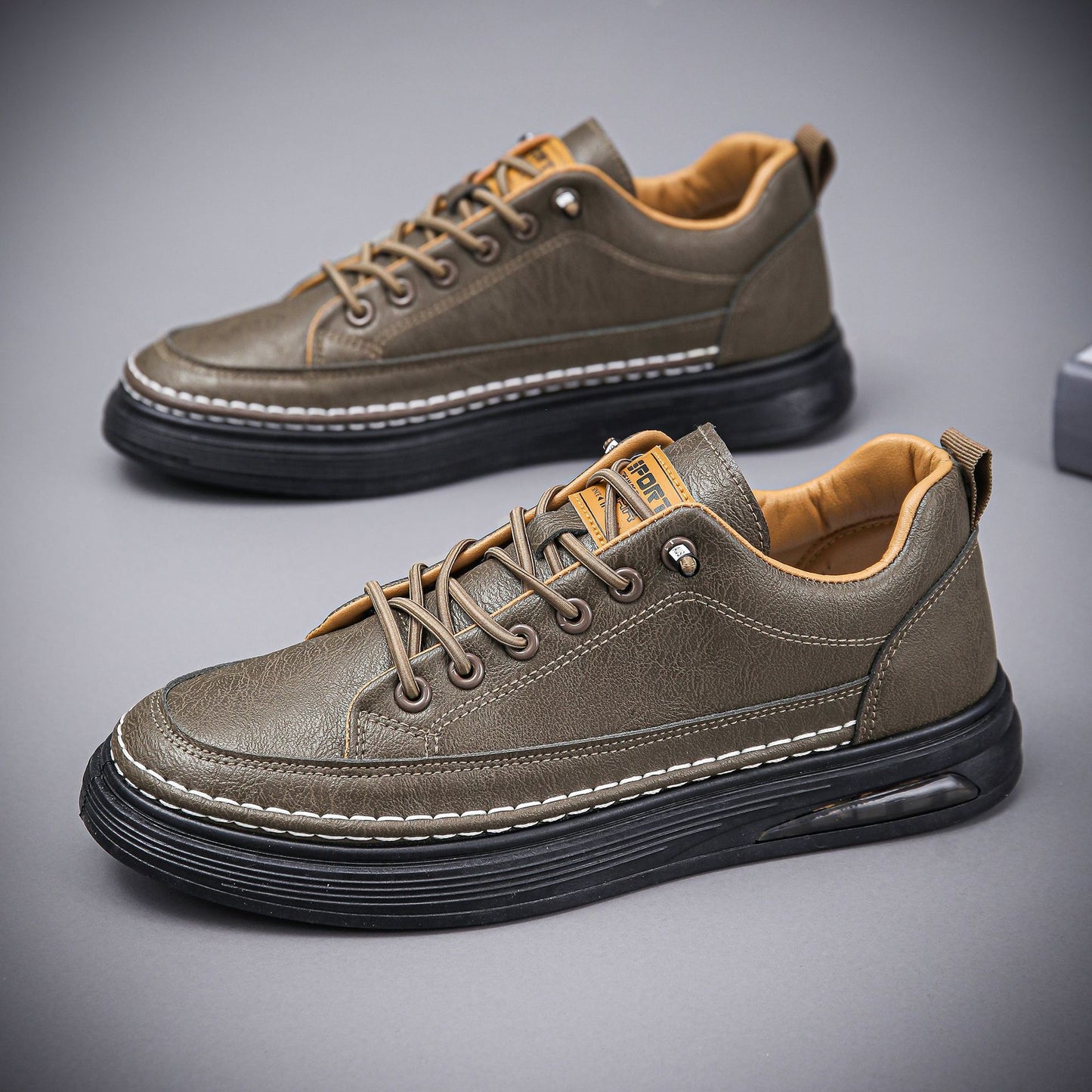 Men's shoes spring 2025 new plus-size trendy versatile casual leather shoes with soft soles and soft surfaces and one-foot shoes for men's board shoes