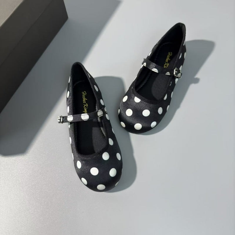Popular girls' single shoes, new French polka dot silk satin beanie shoes, temperament, Korean ballet shoes, soft-soled princess shoes