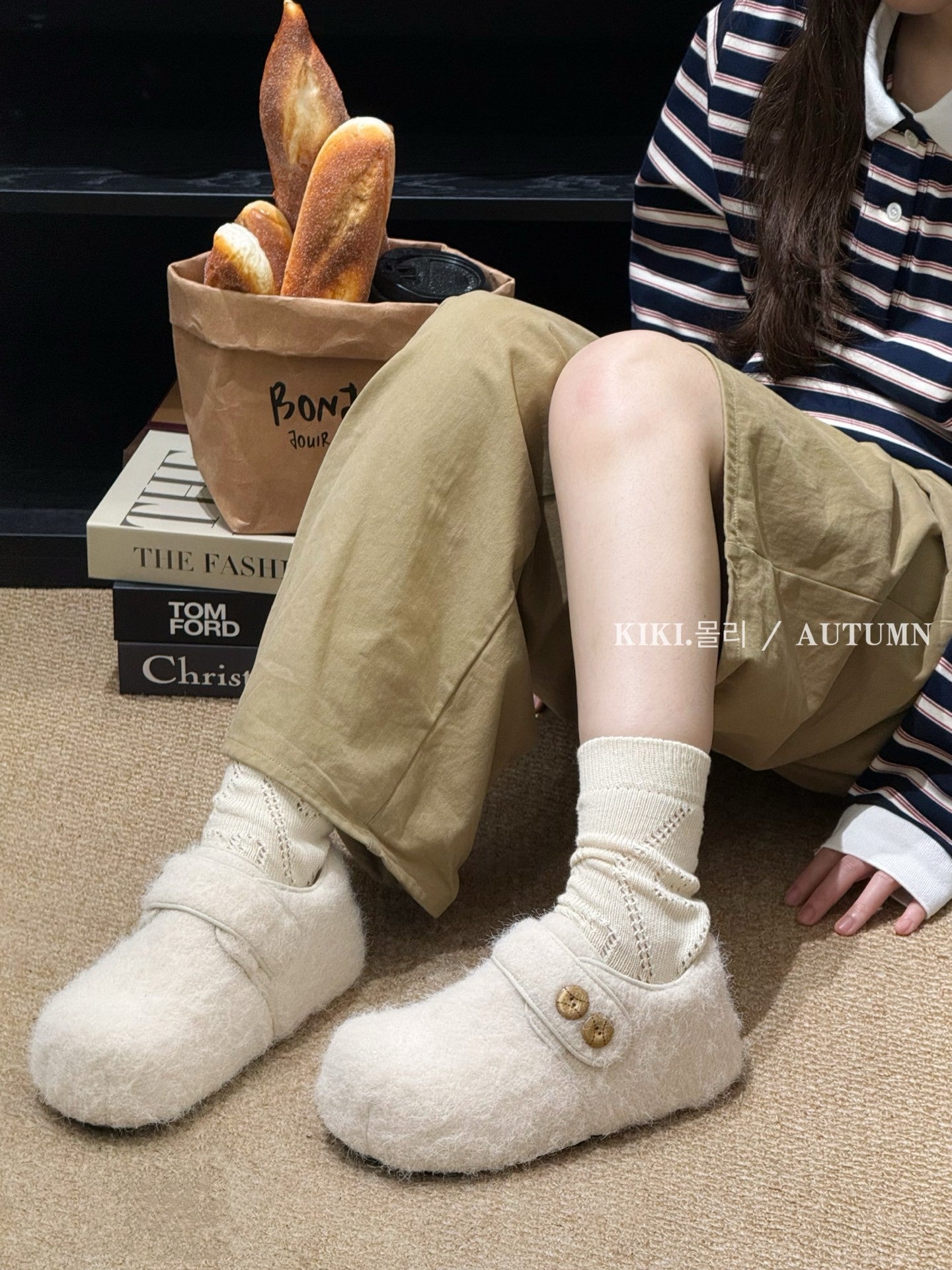 mollykiki Korean version of the hairy girl wears fleece ins 2025 winter new Velcro warm Birkenstock shoes trend