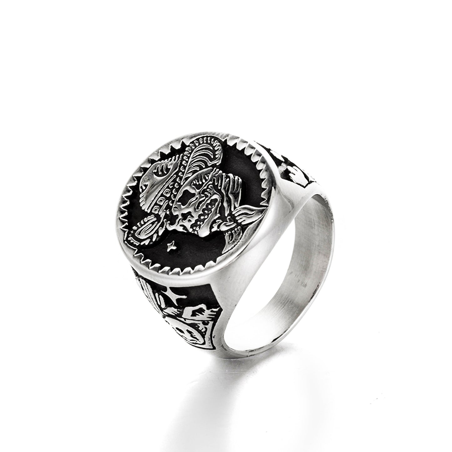 Cross-border jewelry wholesale European and American personality pipe skull titanium steel ring retro punk men's stainless steel ring