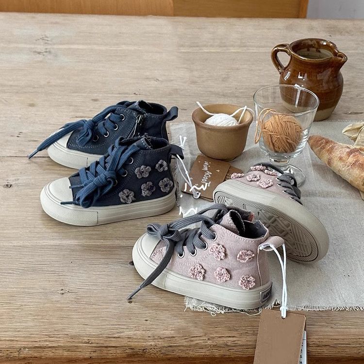 Korean children's shoes 2025 autumn new children's high-top canvas shoes girls' small flower side zipper versatile casual board shoes