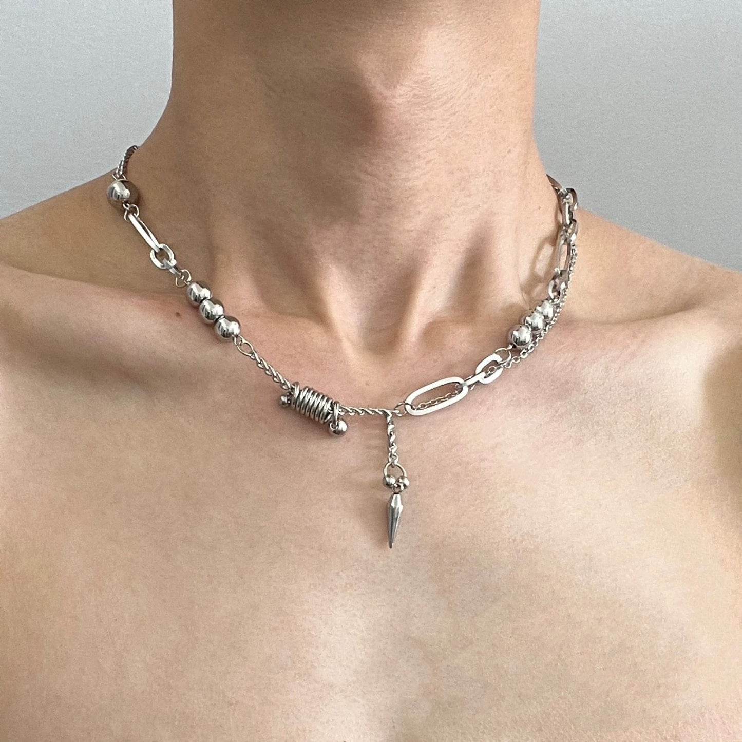 Cool titanium steel steel ball rivet stitched necklace men's niche design hip hop cold wind clavicle chain sweater chain accessories