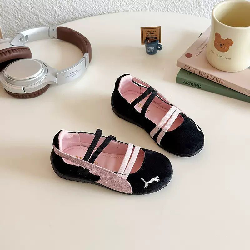 Autumn shallow breathable girls' leather shoes 2025 new fashionable foreign style little girls' casual single shoes and children's performance shoes