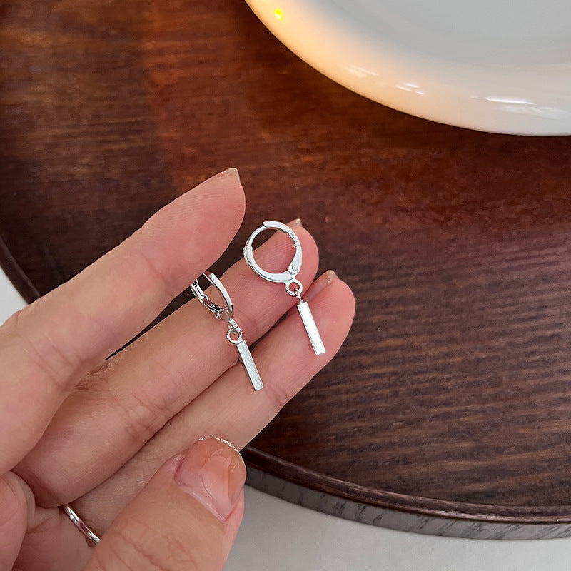 925 sterling silver needle small silver bar earrings 2023 new trendy high-end light luxury earrings niche design women's earrings