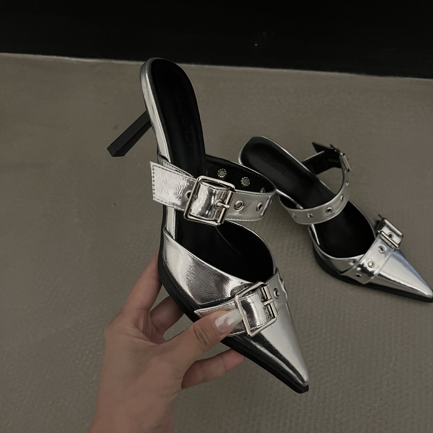 2025 Summer ~ Pointed toe belt buckle stiletto belt buckle single shoes women's European and American Baotou silver hollow heeled sandals