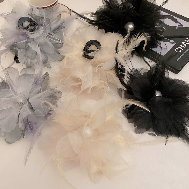 Ostrich feather grip clip, pure desire wind, hair on the back of the head, hair volume, super fairy ins, high-end hair ornaments, feather hair accessories