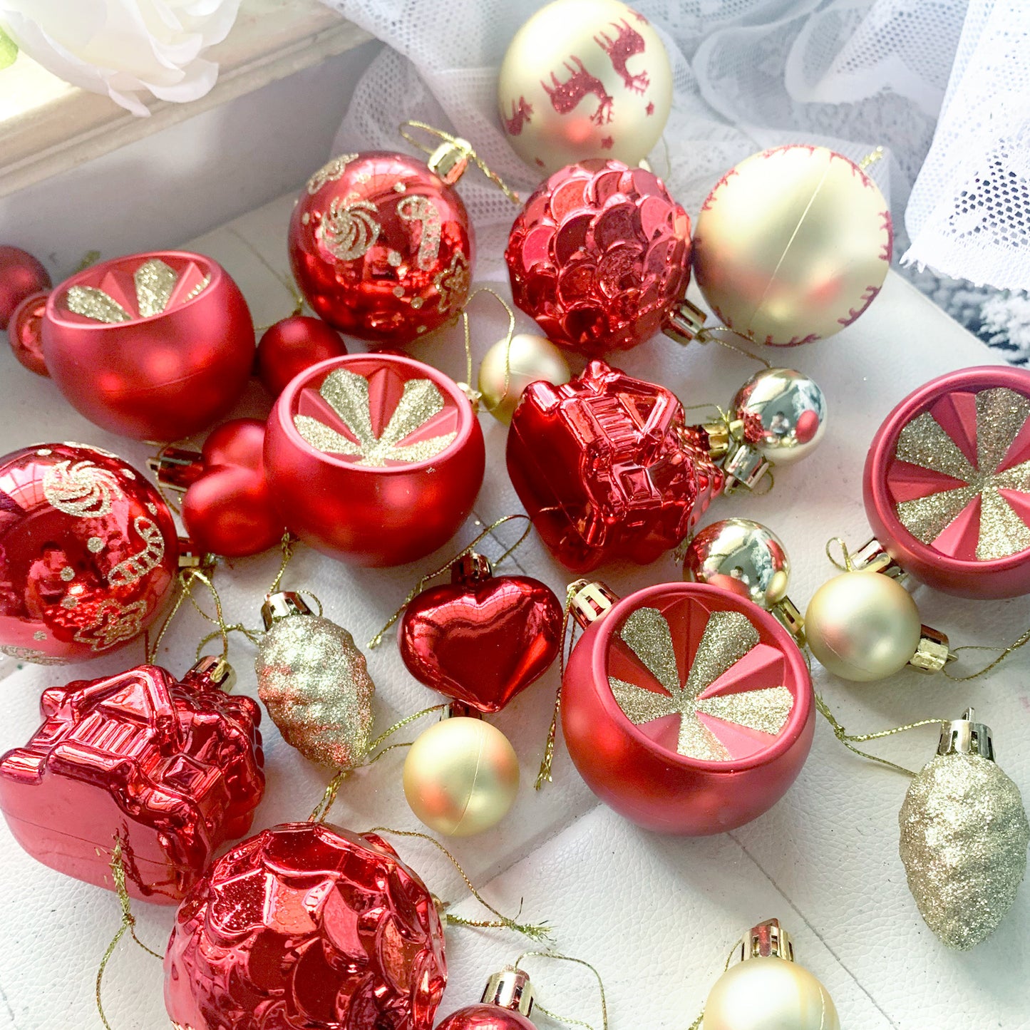 Amazon Christmas decoration 6cm electroplating ball plastic ball shaped painted Christmas ball gift Christmas tree pendant