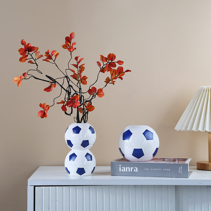 New cross-border ceramic football vase hydroponic flower pen holder creative living room decoration World Cup fan ornament