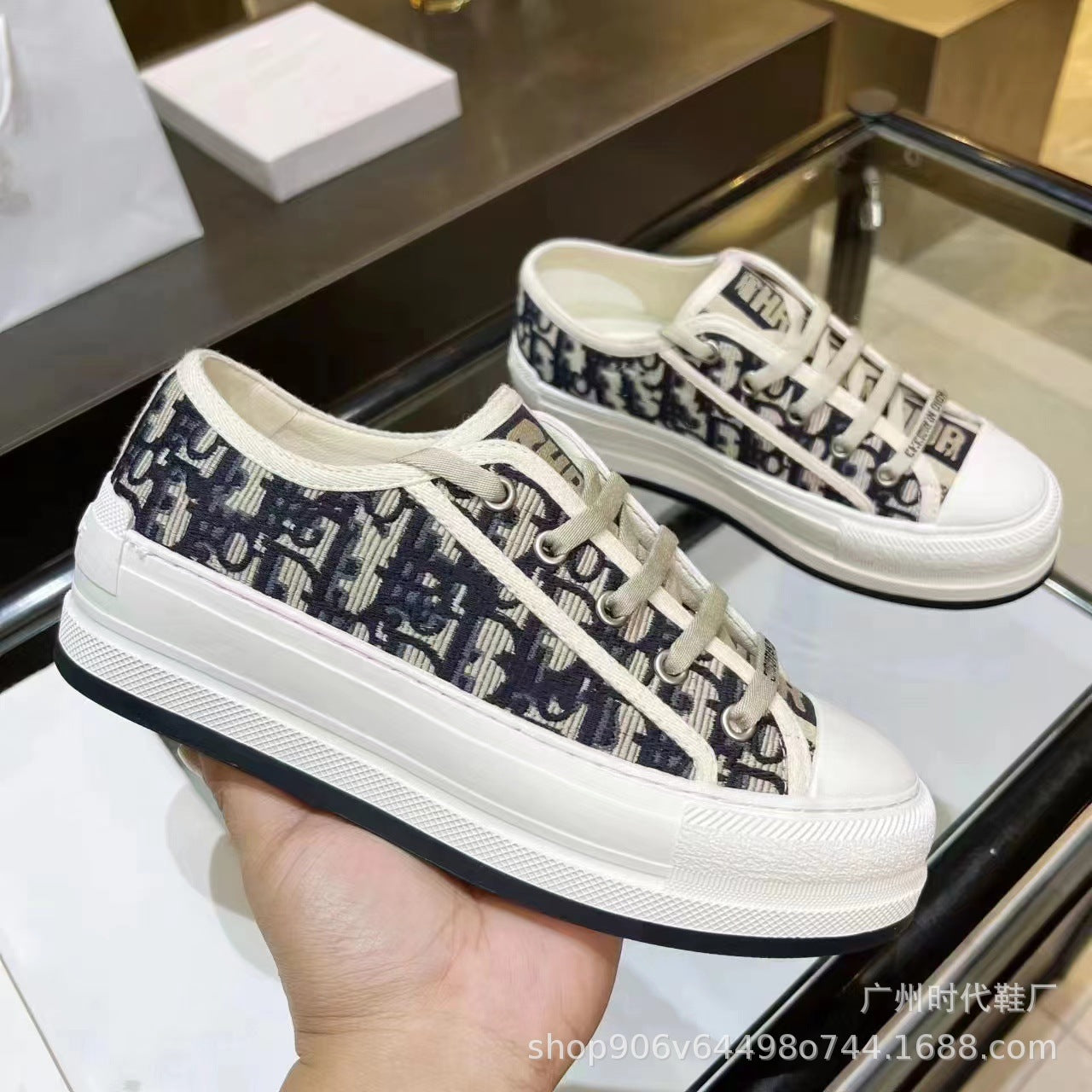 D home embroidery canvas shoes women's 2024 new Internet celebrity lace-up small white shoes thick-soled inner heightened casual sports board shoes