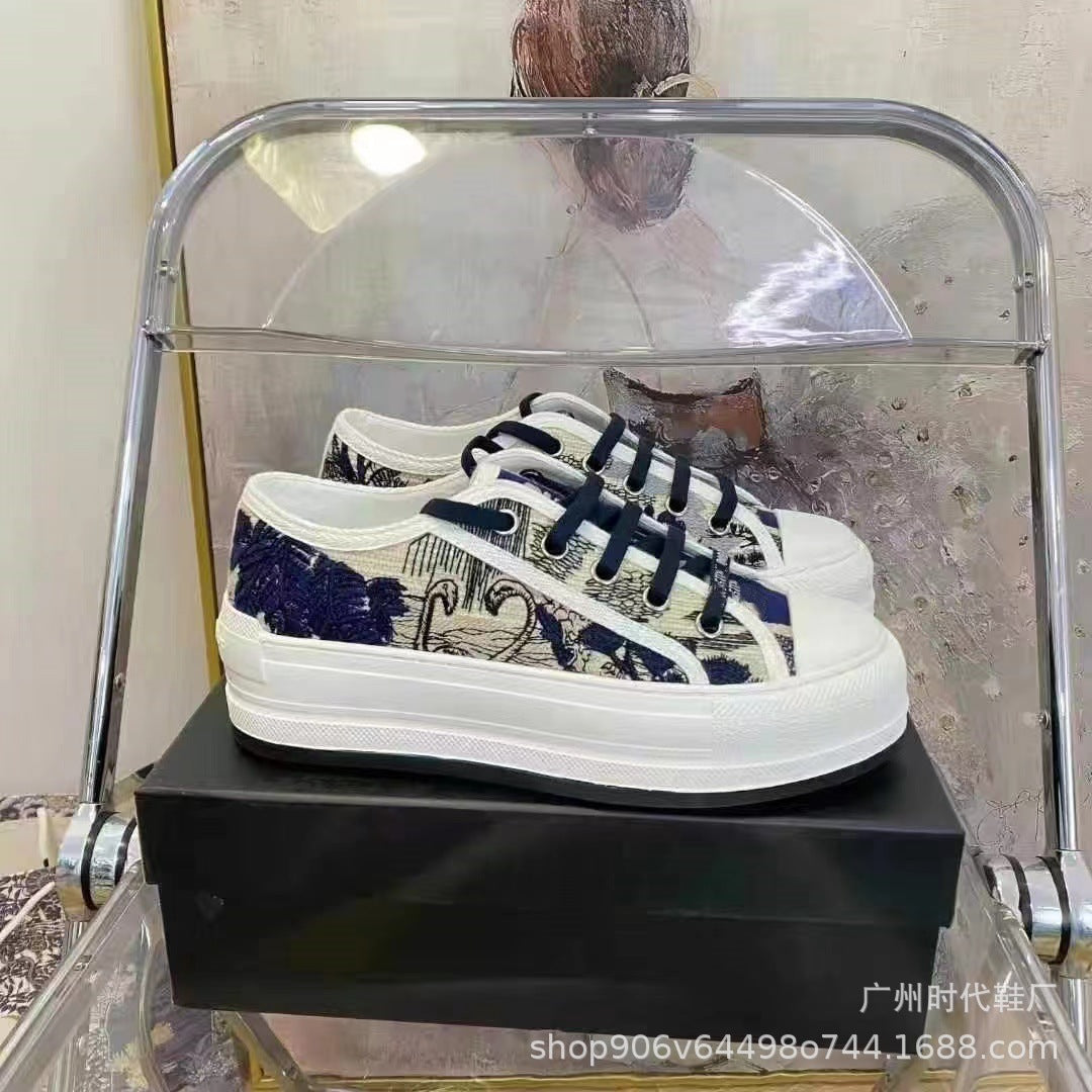 D home embroidery canvas shoes women's 2024 new Internet celebrity lace-up small white shoes thick-soled inner heightened casual sports board shoes