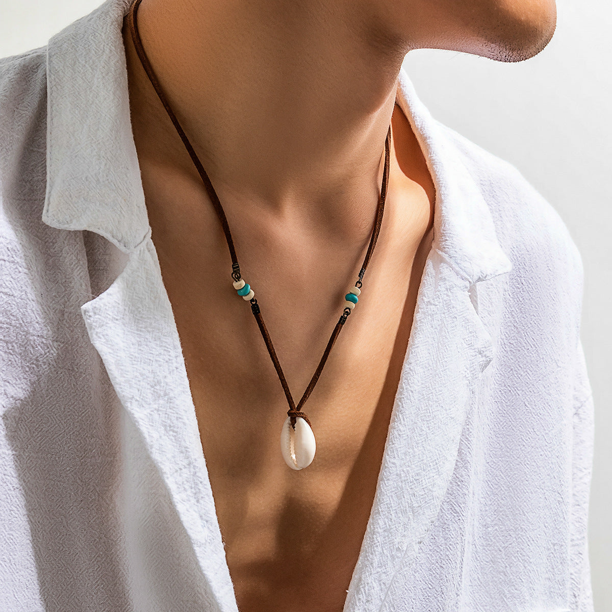 European and American cross-border jewelry Men's Korea velvet shell necklace Necklace Simple personality versatile niche accessories