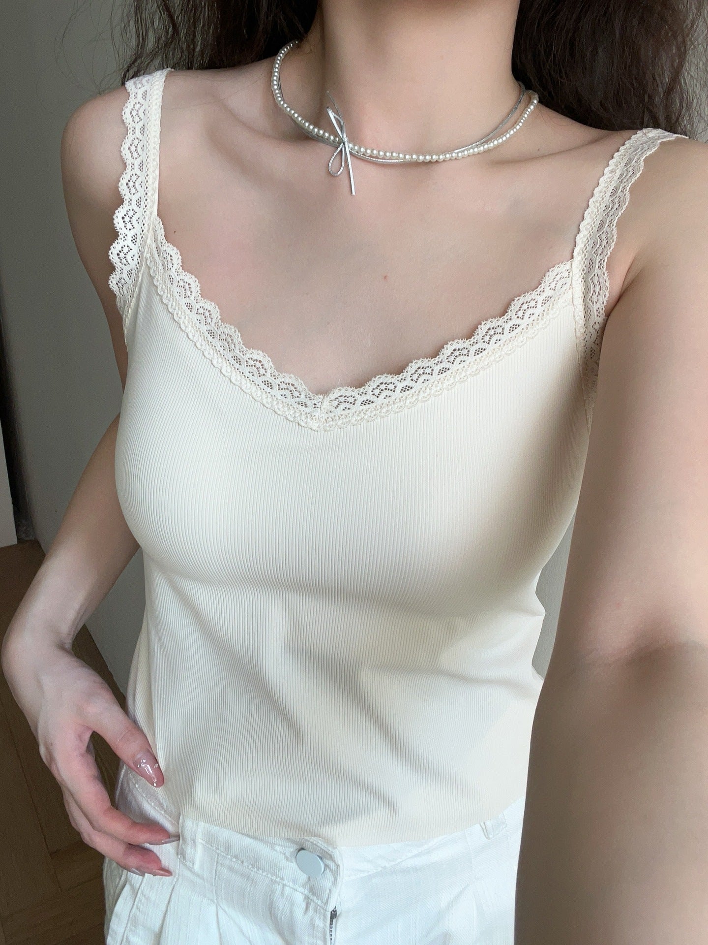 Korean ins style thread V-neck suspender women's back lace neckline, basic versatile, comfortable inner with a small vest