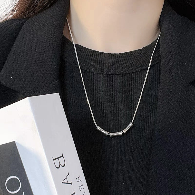 2026 new small waist pendant necklace, niche high-end love couple sweater chain, men's accessories, cold fashion accessories