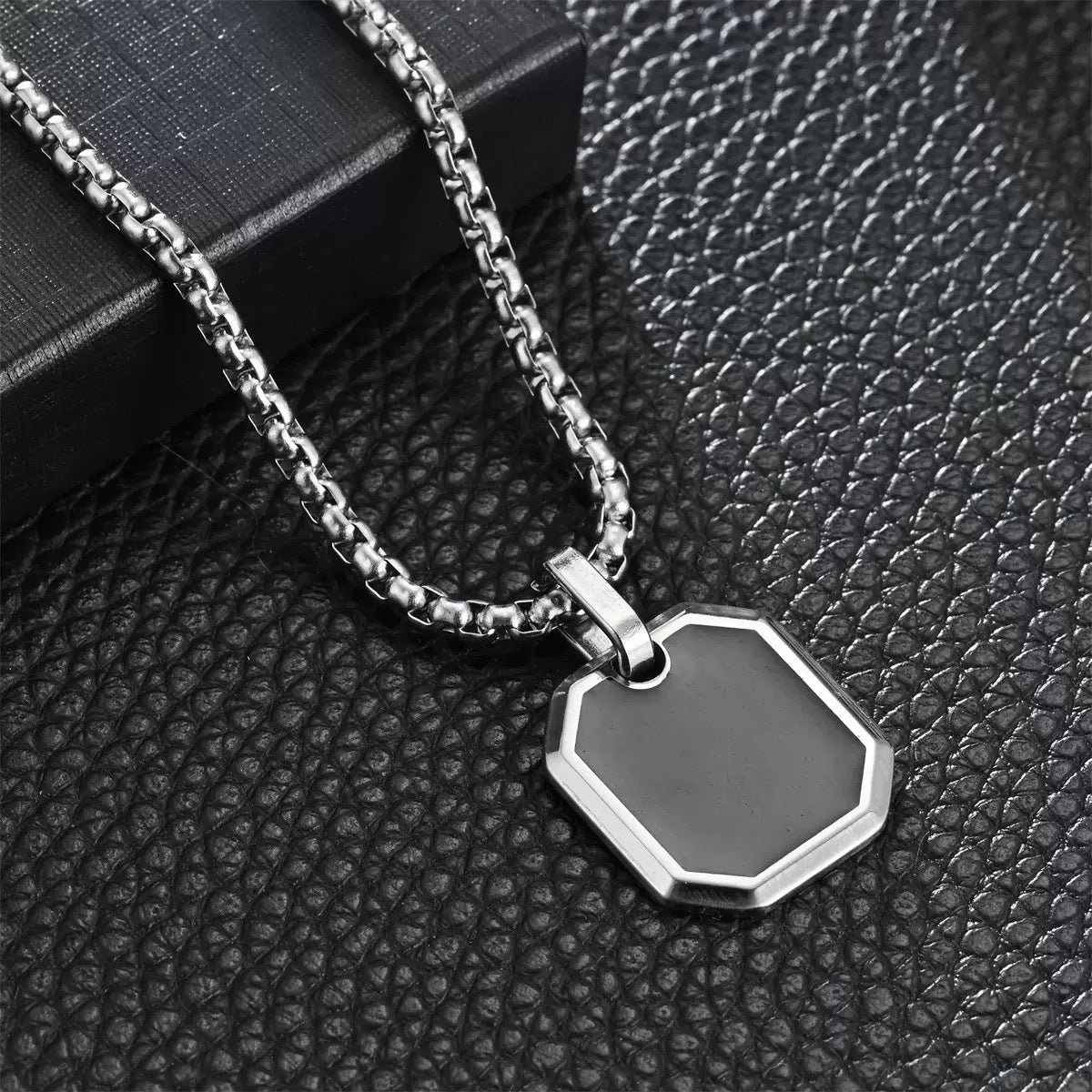 Cross-border titanium steel square pendant men's necklace sweater chain wear and match jewelry niche high-end jewelry men