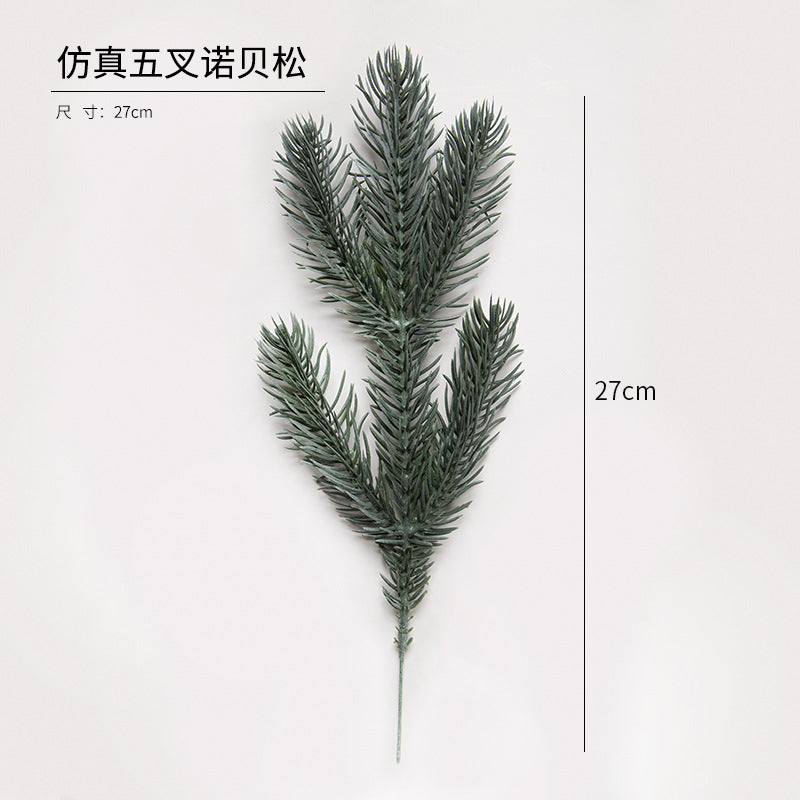 Christmas creative gifts bouquets, red shoes, vases, Christmas boots, sequins, fruit Nobe pine cuttings, holiday gifts