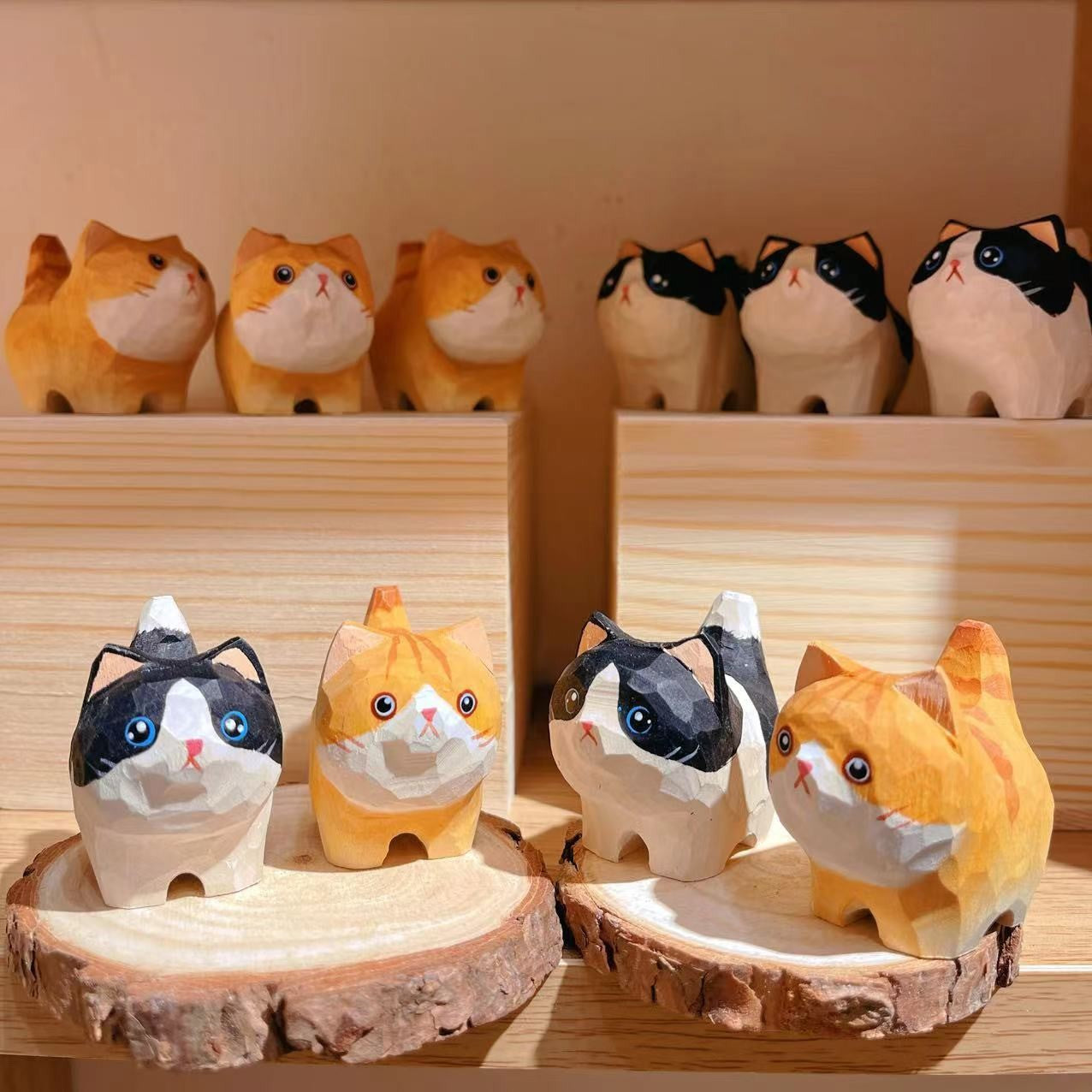 Wood carved kitten ornaments Hand-carved desktop car gift ornaments Simple fortune healing gifts