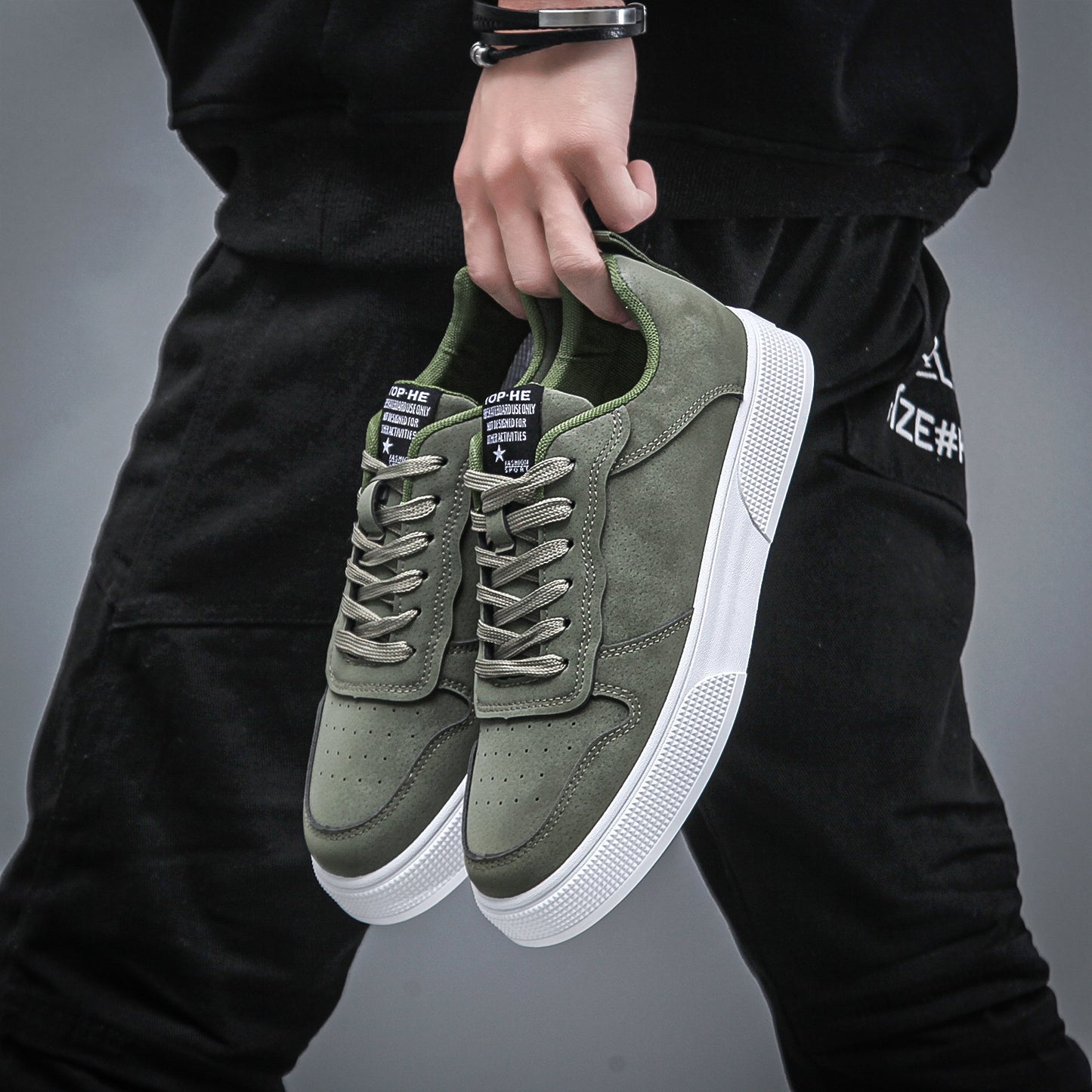 Cross border plus size men's shoes 45 new men's casual sneakers soft soles soft flat shoes low top tide shoes size 47