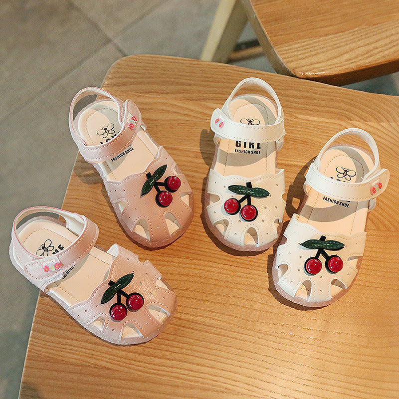 2026 Summer New Baby Walker Shoes Girls' Sandals Cute Cherry Baby Shoes Soft Sole Children's Shoes Trend