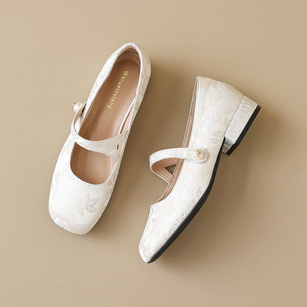 New Chinese retro single shoes women's 2025 new models with cheongsam shoes, Mary Jane shoes, square toe horse skirt shoes