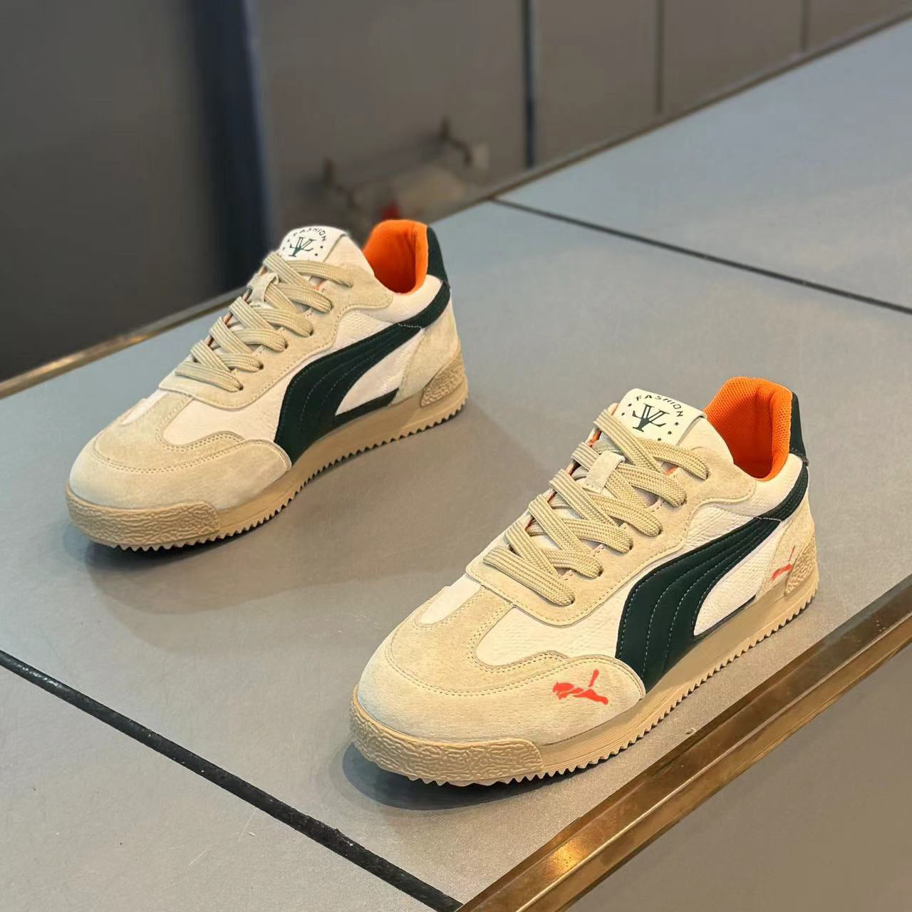 Men's shoes 2025 spring and autumn new trendy fashion and versatility lightweight Korean version of sports and casual board shoes trendy shoes Forrest Gump shoes