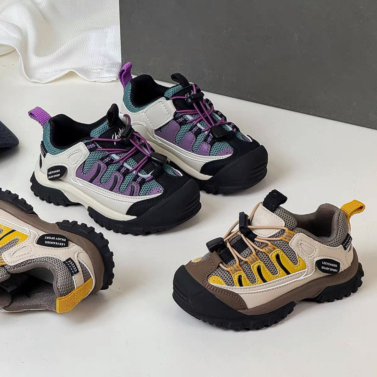 Children's sneakers, soft-soled non-slip boys' shoes, hiking shoes, 2025 spring and autumn, new mesh versatile girls' shoes