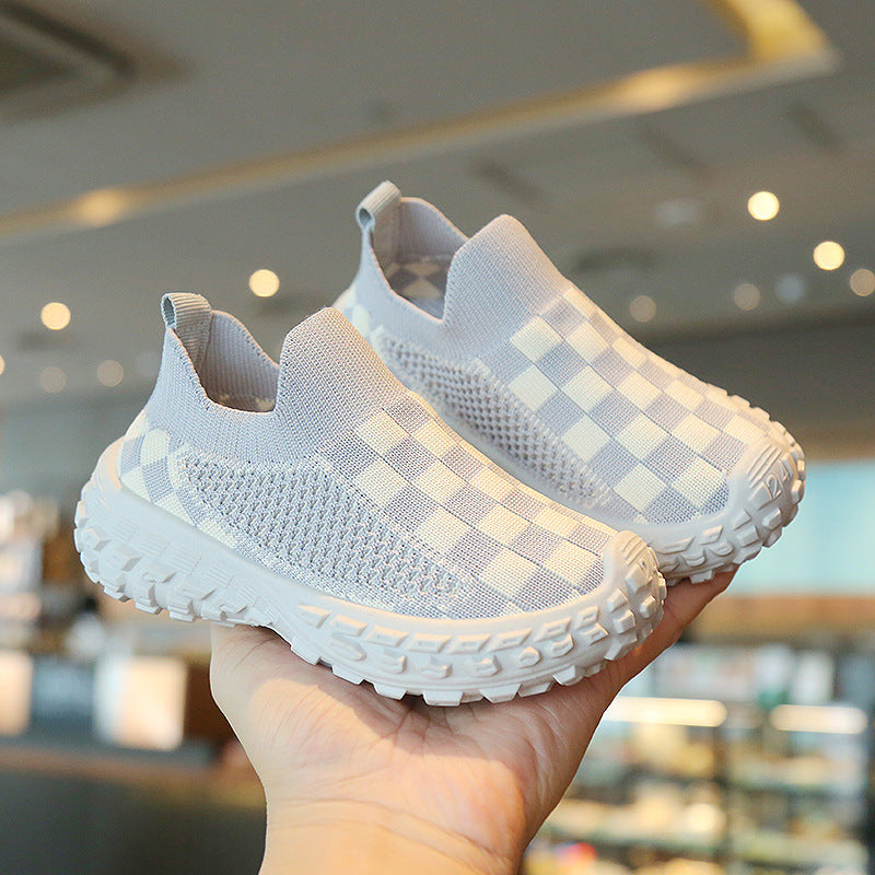 Children's sports shoes spring and autumn 2026 new boys' casual shoes, breathable mesh shoes, soft-soled girls' flying knitted shoes, baby shoes