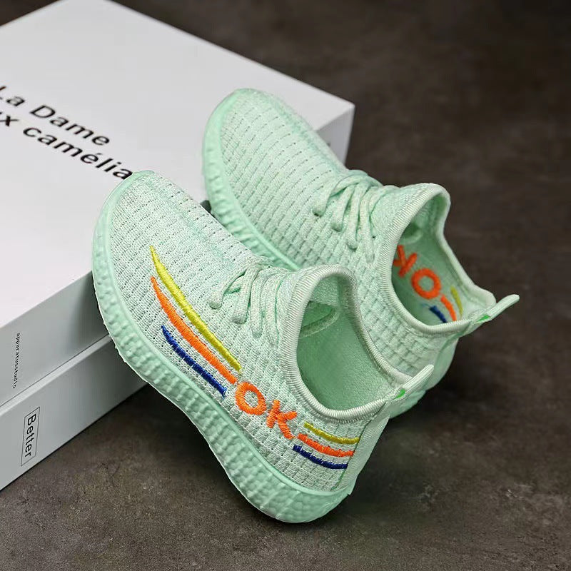 Children's shoes 2024 summer Korean coconut shoes fly weave breathable soft sole sneakers men's and women's casual shoes wholesale