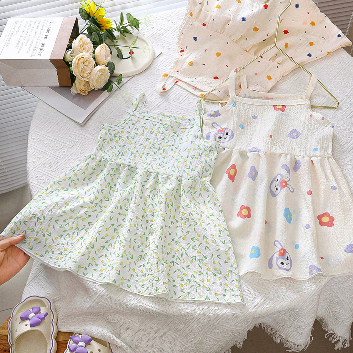 Girls' summer clothes 2024 new foreign style children's floral dresses, baby girls, sleeveless vest skirts, thin skirts