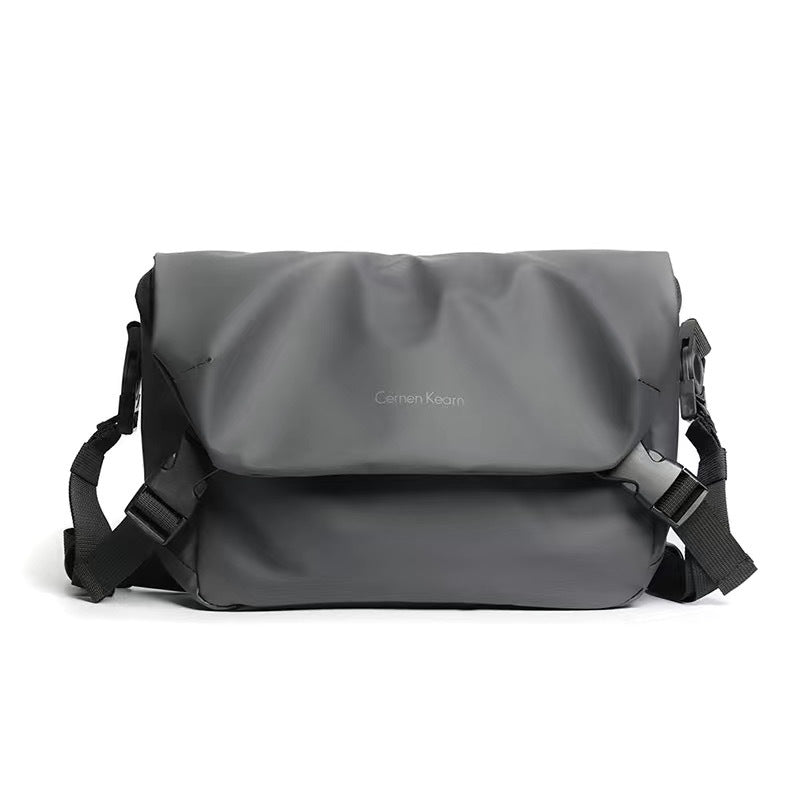 2026 New Versatile Business Trendy Brand Workwear Crossbody Bag Men's Casual One-Shoulder Small Square Bag Women's Japanese Trend Chest Bag
