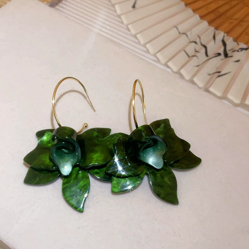 Super fairy French vacation flower earrings women's high-end light luxury temperament earrings niche design fashion earrings