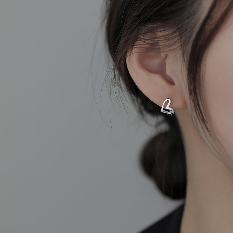Love Earrings for Women 2024 New Trendy Niche Design Hollow Personality Temperament Earrings Stud Earrings