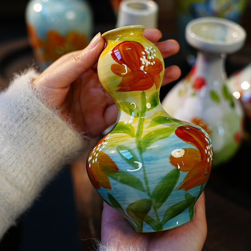 Jingdezhen handmade oil painting vase, dried flowers, home decoration, TV cabinet ornaments, wine cabinets, TV cabinets, ceramic small flowers