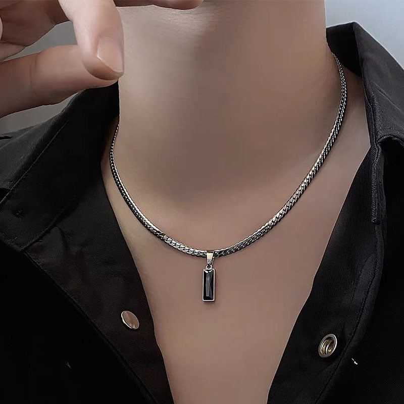 Black zircon pendant embossed necklace men's simple trendy hip hop necklace simple and versatile clavicle chain manufacturer wholesale
