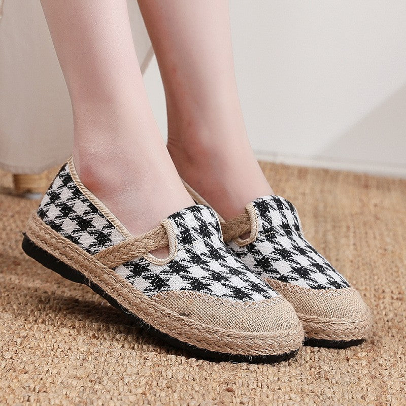 Spring new women's single shoes, one-foot pedals, fisherman's shoes, retro style linen round toe, casual cotton and linen shoes, old Beijing cloth shoes