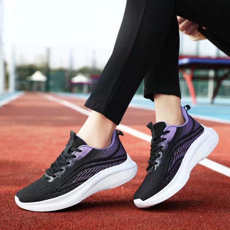 Sneakers women's new spring and summer non-slip soft sole wear-resistant mesh breathable casual shoes versatile ultra-light running shoes