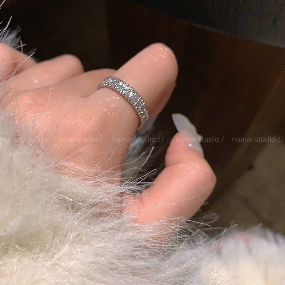 H letter ring ~ full of diamonds high-end light luxury index finger ring 2025 new explosive layering fashionable ring trendy girl