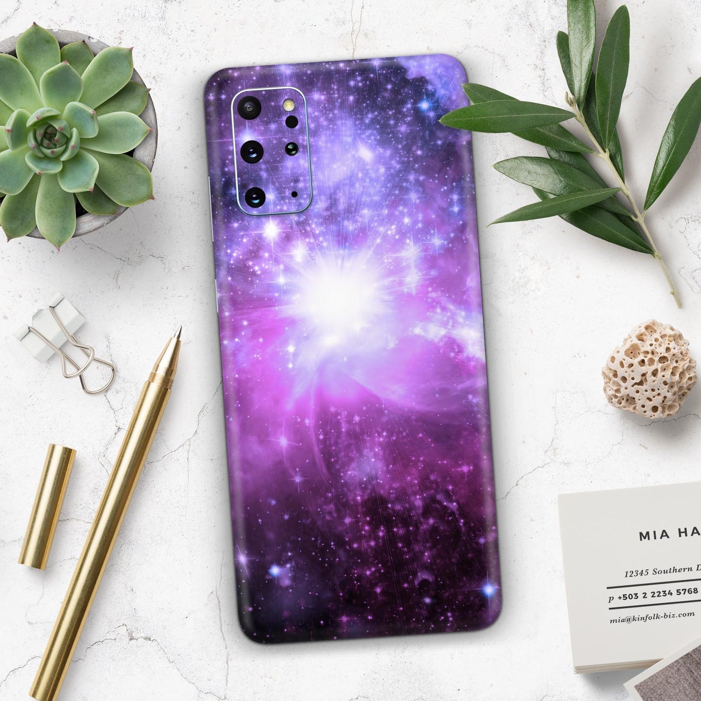 Violet Glowing Nebula - Skin-Kit for the Samsung Galaxy S-Series S20,